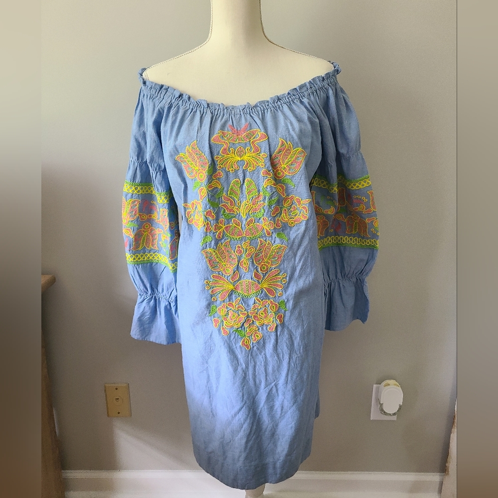 NWT Ivy Jane off shoulder embroidered chambray dress Size Medium
